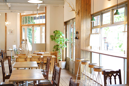 Cafe Rakupac 新宿店